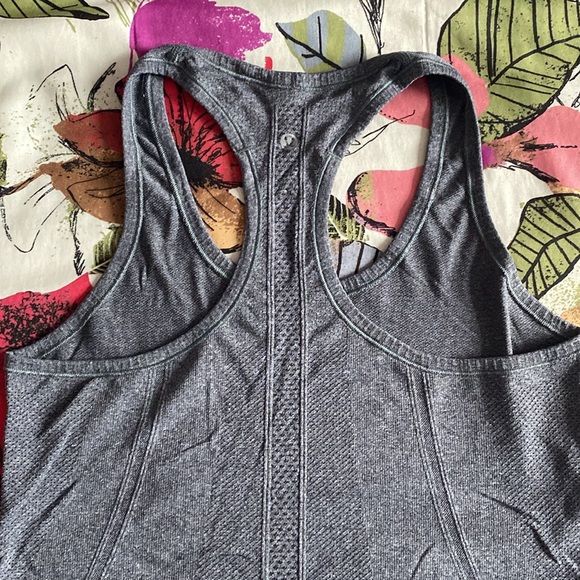 Lululemon Swiftly Tech Racerback - Picture 5 of 7